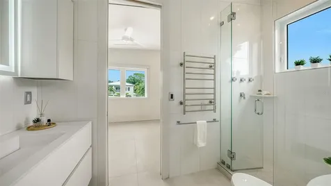 2138 Hawthorne Street Sarasota FL 34239
