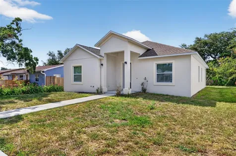 7977 49th Avenue N St Petersburg FL 33709