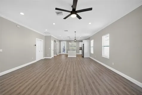7977 49th Avenue N St Petersburg FL 33709