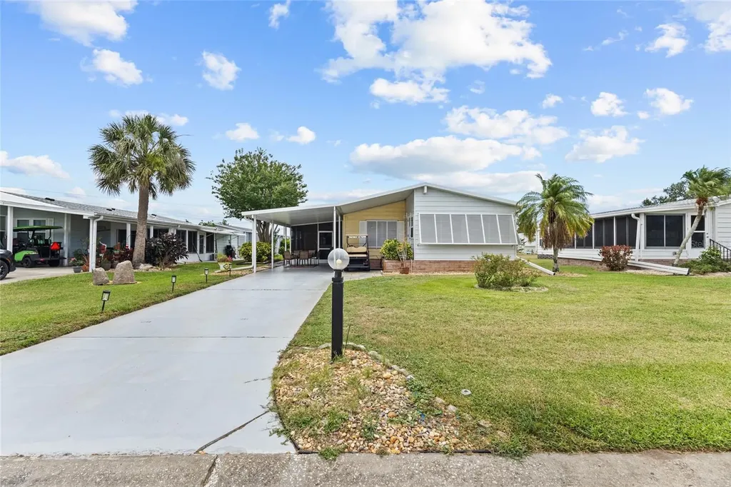713 Tangerine Woods Boulevard Englewood FL 34223