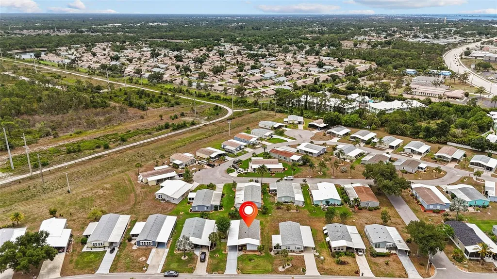 713 Tangerine Woods Boulevard Englewood FL 34223