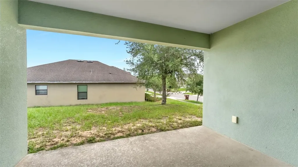800 Woodlark Drive Haines City FL 33844