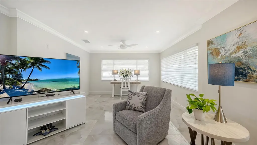 1900 Benjamin Franklin Drive Sarasota FL 34236