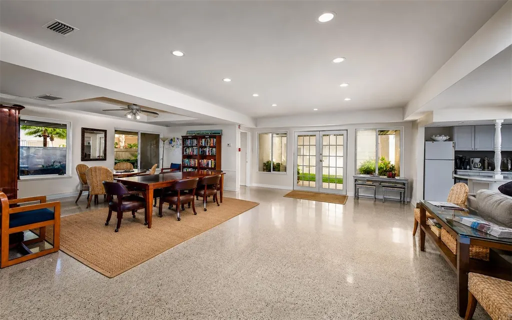 1900 Benjamin Franklin Drive Sarasota FL 34236