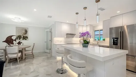 1900 Benjamin Franklin Drive Sarasota FL 34236