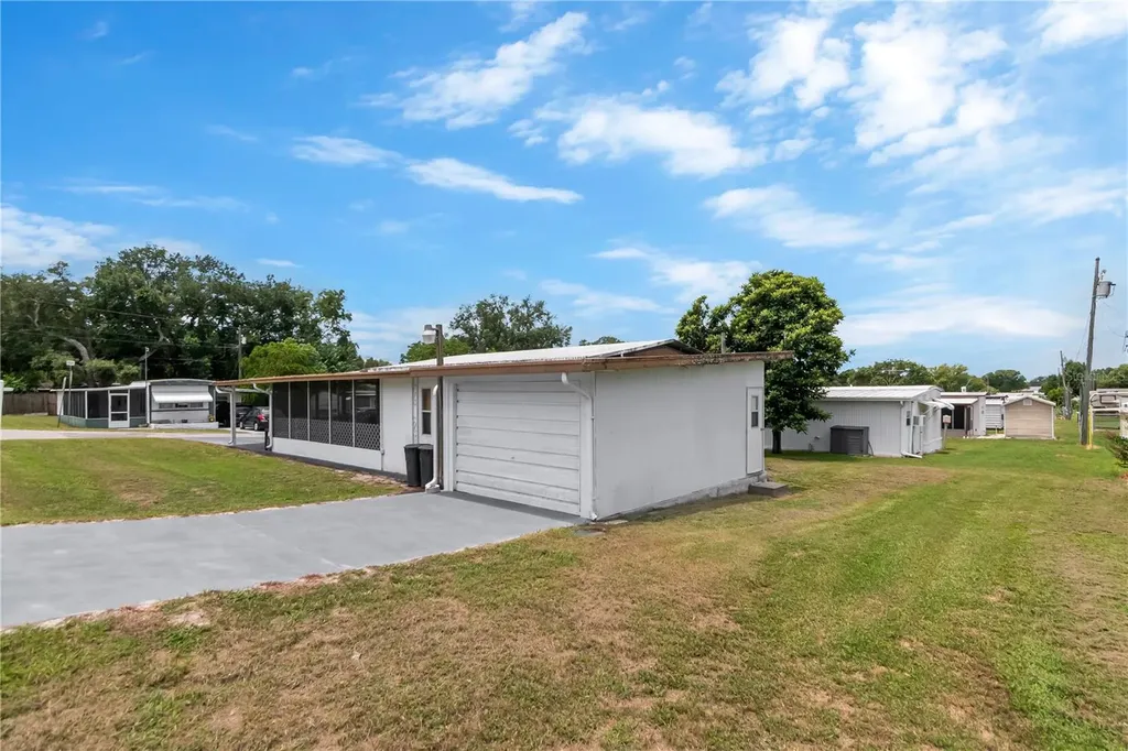 39219 Ola Avenue Zephyrhills FL 33542