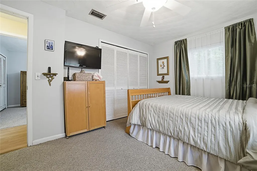 2091 N Hyde Drive Deltona FL 32738