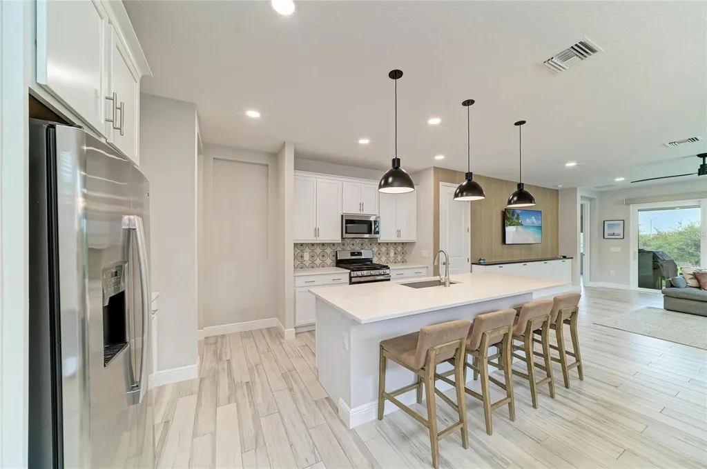 1079 Waterline Court Sarasota FL 34240