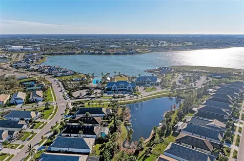 1079 Waterline Court Sarasota FL 34240