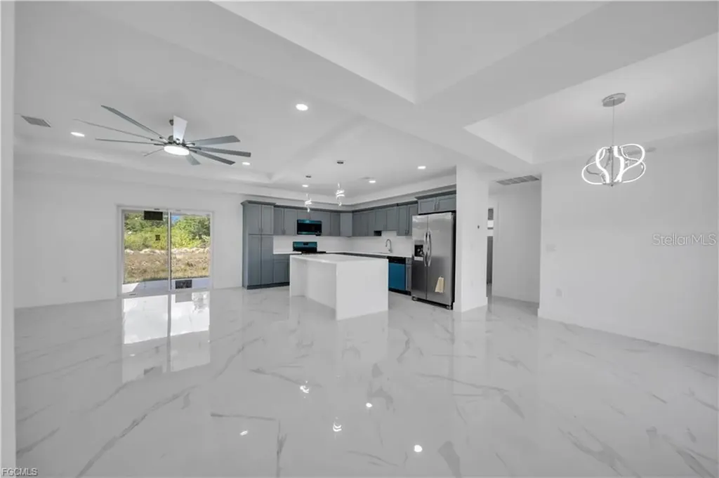 1023 Pilgrim Street E Lehigh Acres FL 33974