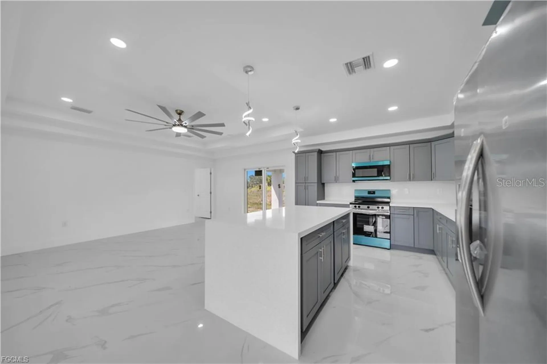 1023 Pilgrim Street E Lehigh Acres FL 33974