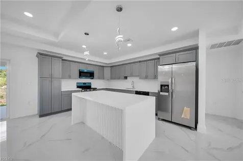 1023 Pilgrim Street E Lehigh Acres FL 33974