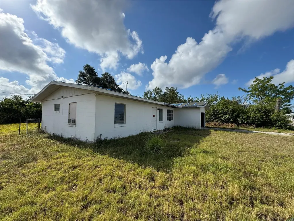 325 Timbruce Lane NW Port Charlotte FL 33952