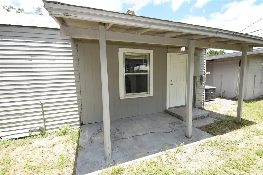 201 E Palm Street Bunnell FL 32110