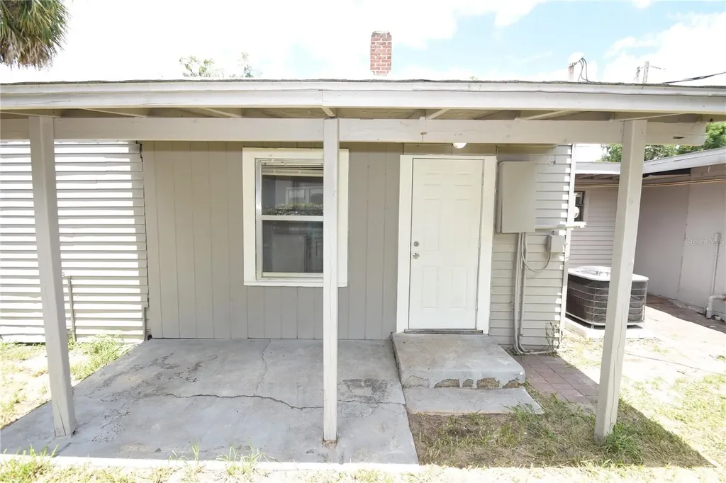 201 E Palm Street Bunnell FL 32110