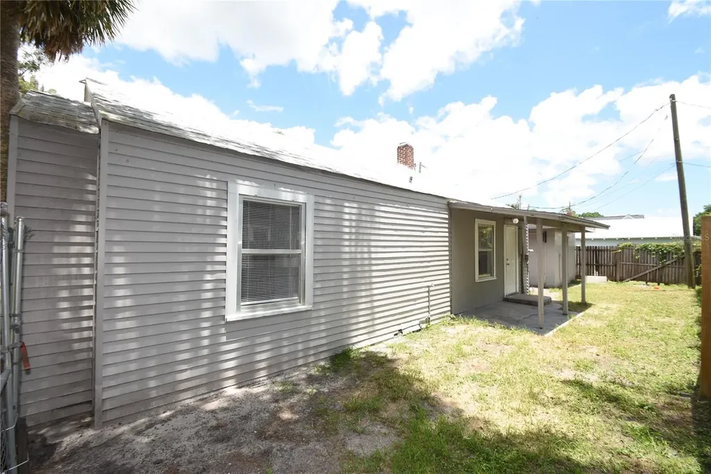 201 E Palm Street Bunnell FL 32110