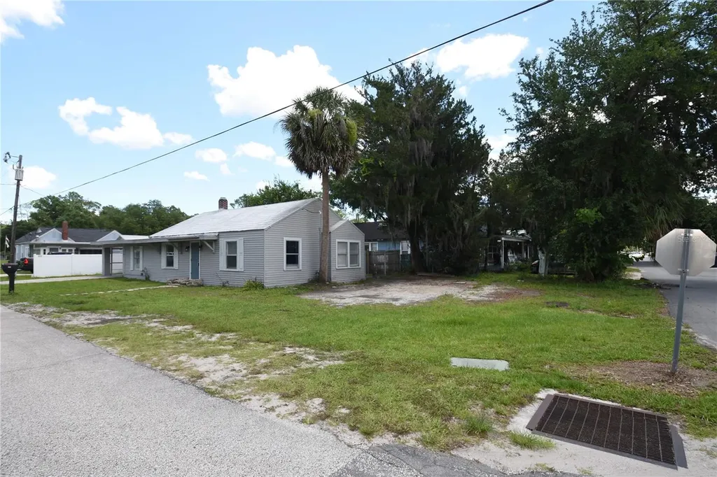 201 E Palm Street Bunnell FL 32110