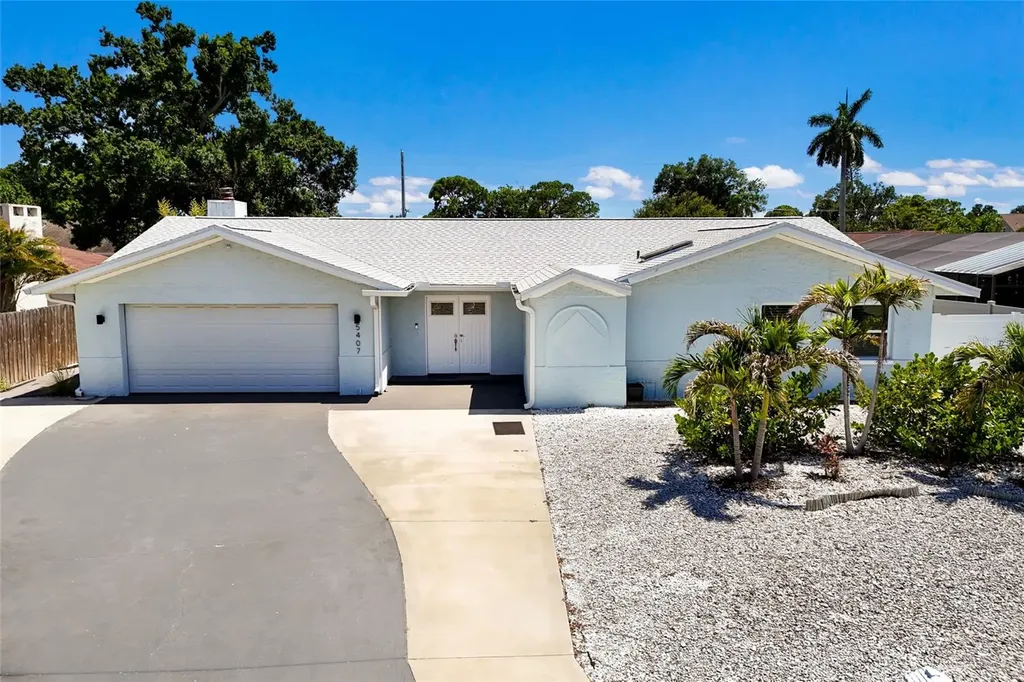 5407 2nd Avenue Drive NW Bradenton FL 34209