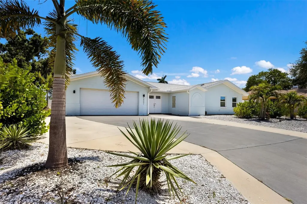 5407 2nd Avenue Drive NW Bradenton FL 34209