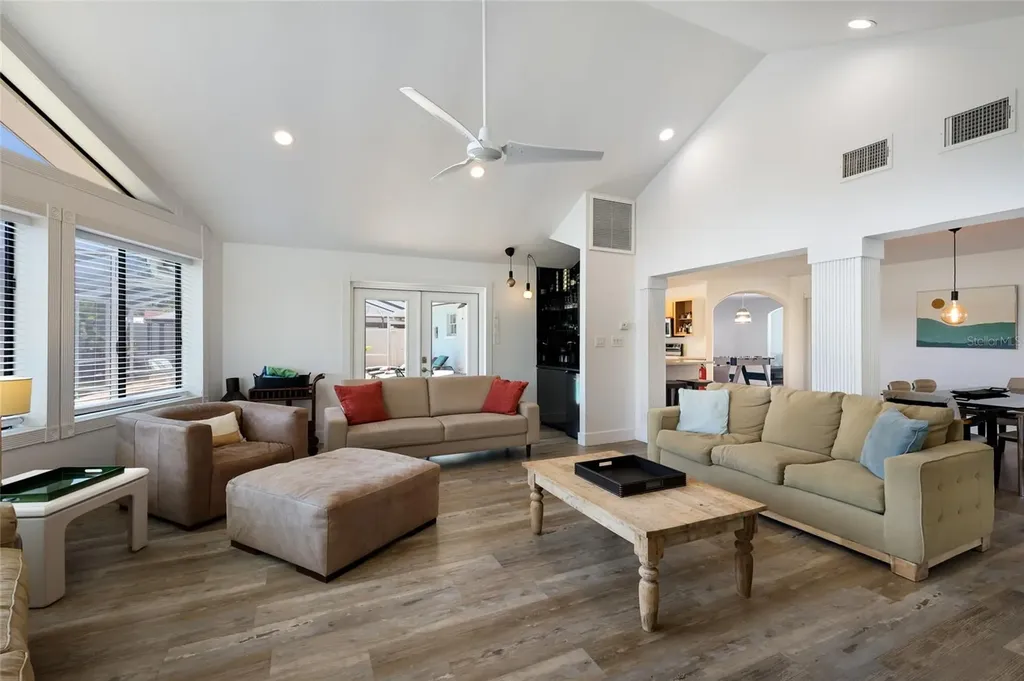 5407 2nd Avenue Drive NW Bradenton FL 34209