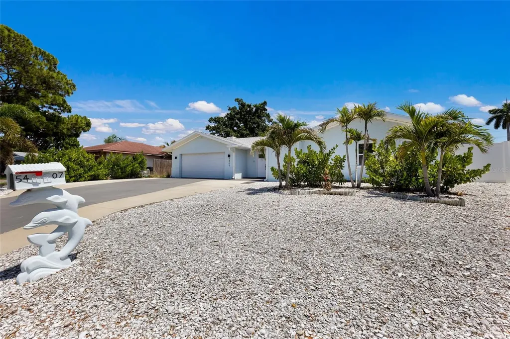 5407 2nd Avenue Drive NW Bradenton FL 34209