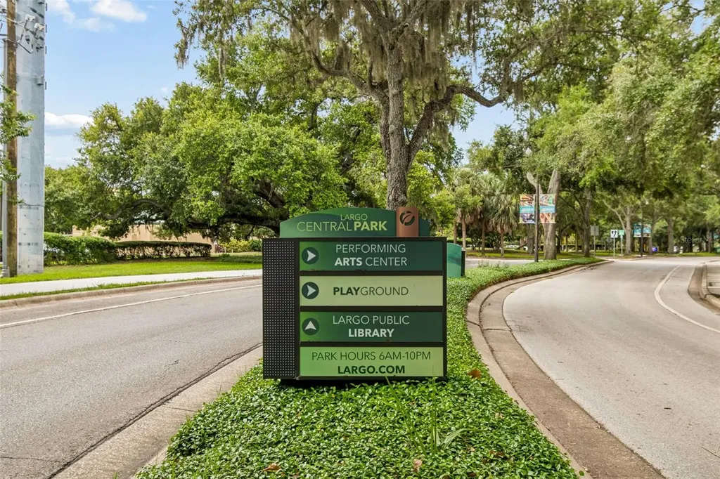 205 2nd Avenue NW Largo FL 33770