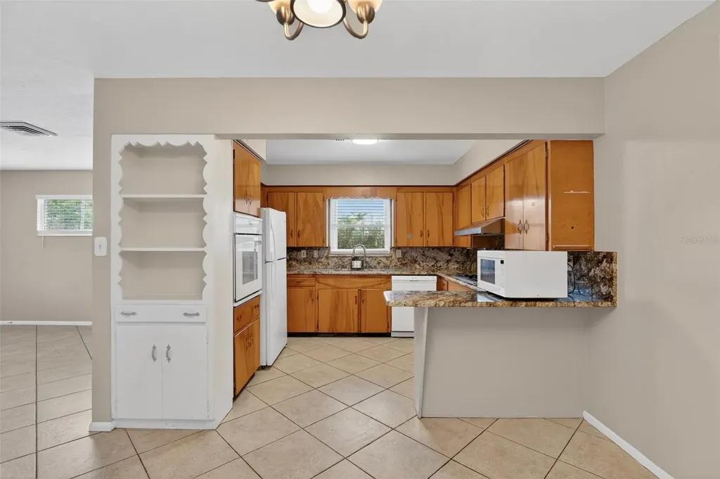 2505 Wood Street Sarasota FL 34237
