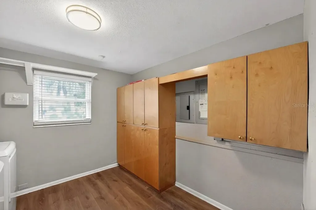 2505 Wood Street Sarasota FL 34237