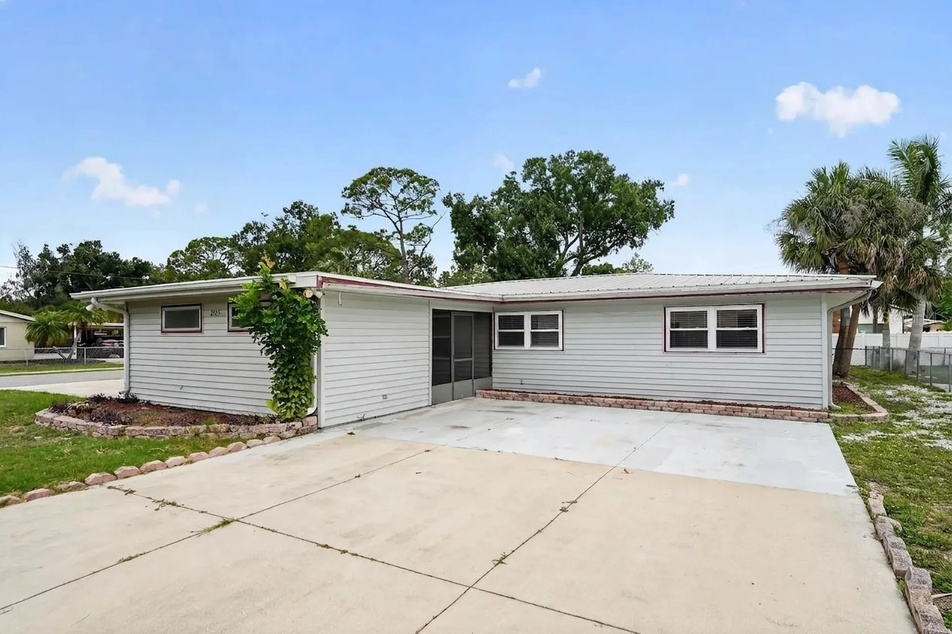2505 Wood Street Sarasota FL 34237