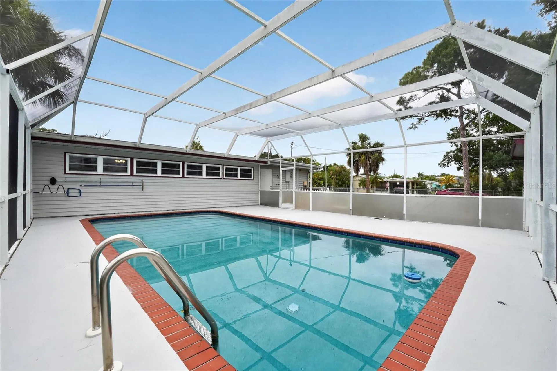 2505 Wood Street Sarasota FL 34237