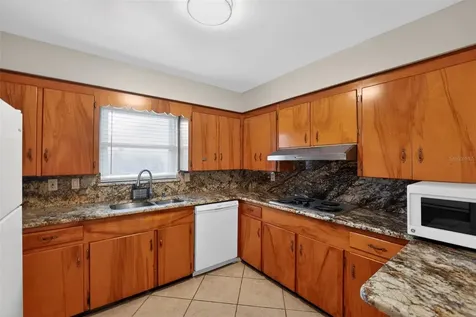 2505 Wood Street Sarasota FL 34237