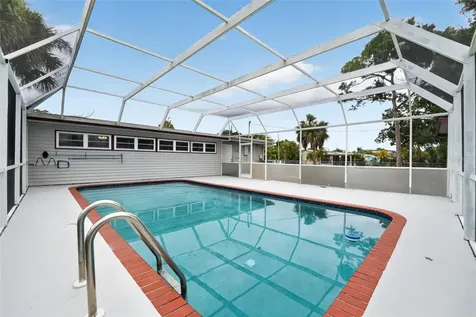 2505 Wood Street Sarasota FL 34237