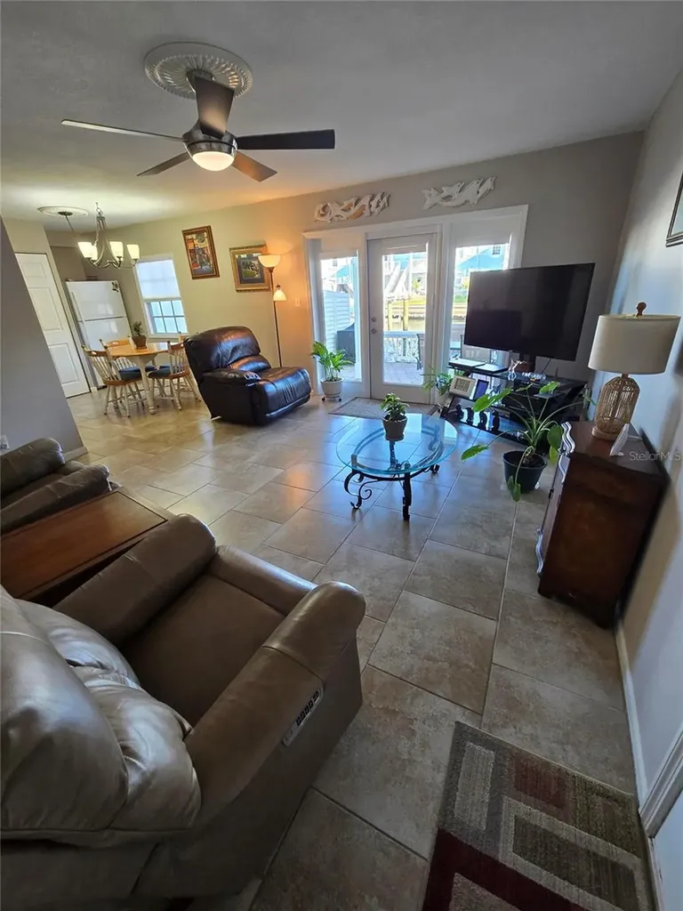 5231 Beach Drive SE St Petersburg FL 33705