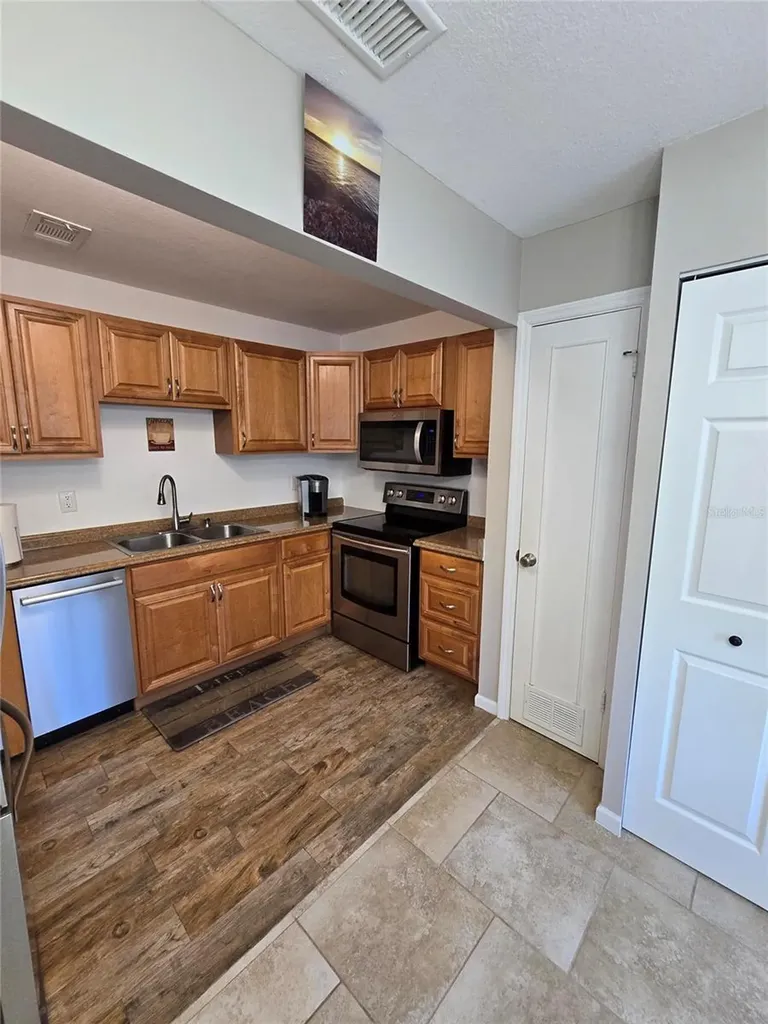 5231 Beach Drive SE St Petersburg FL 33705