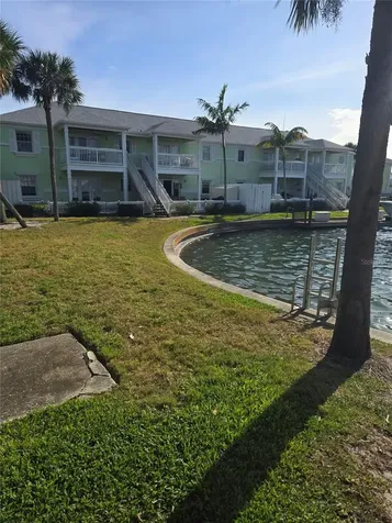 5231 Beach Drive SE St Petersburg FL 33705