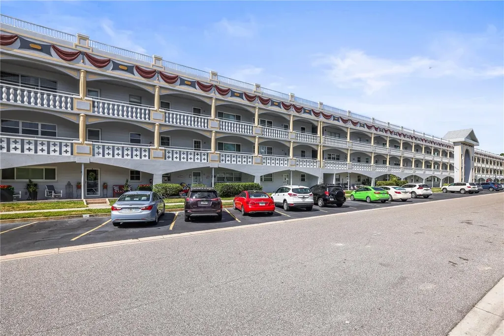 2460 Franciscan Drive Clearwater FL 33763