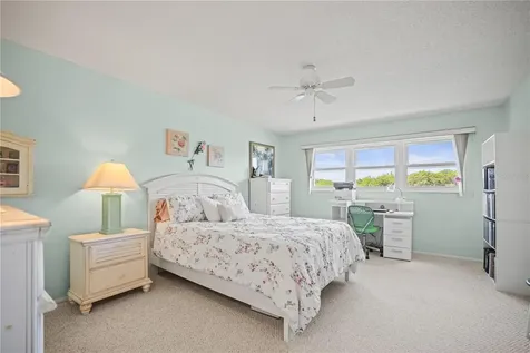 2460 Franciscan Drive Clearwater FL 33763