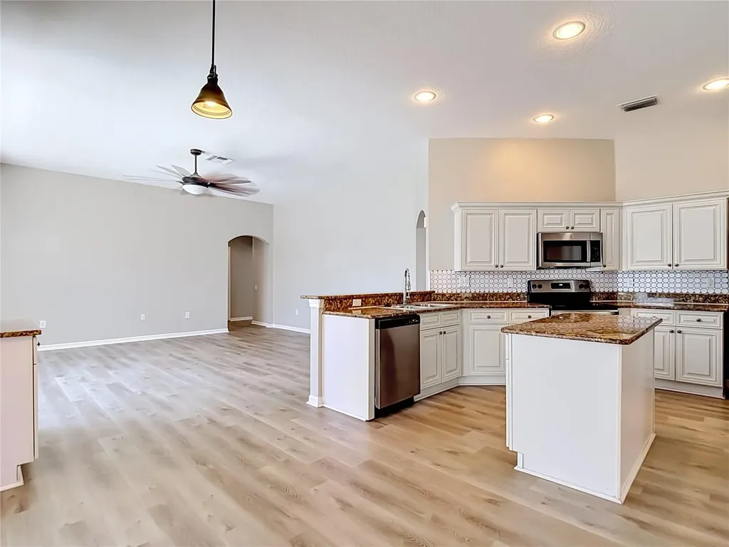 22035 Yachtclub Terrace Land O Lakes FL 34639