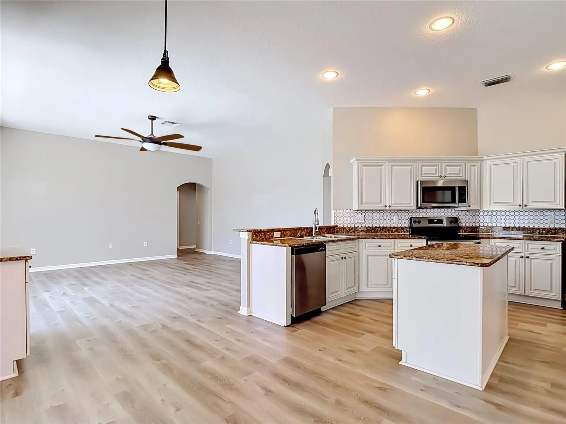 22035 Yachtclub Terrace Land O Lakes FL 34639
