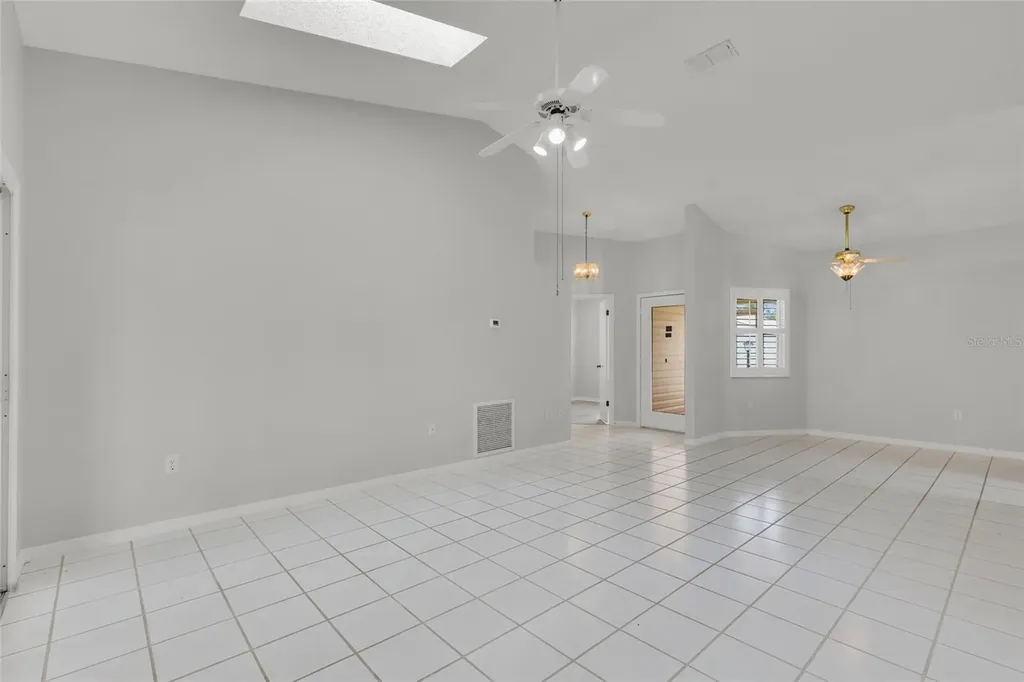 701 Glen Oaks Drive Leesburg FL 34748