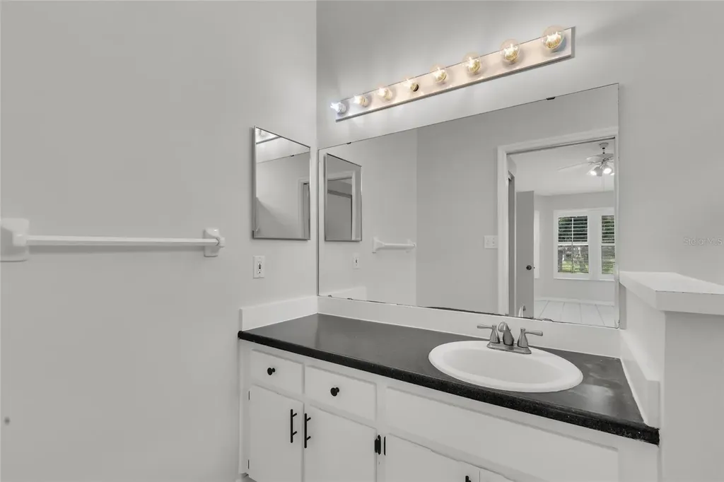 701 Glen Oaks Drive Leesburg FL 34748