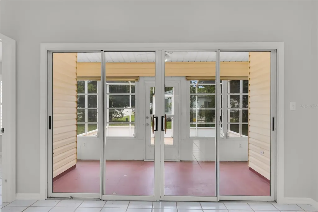 701 Glen Oaks Drive Leesburg FL 34748