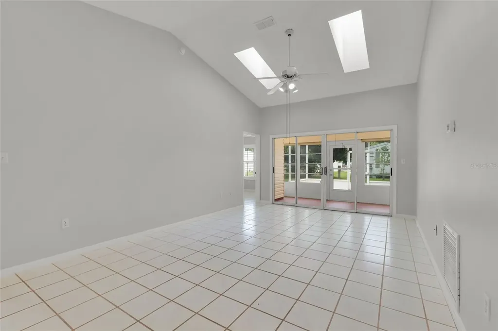 701 Glen Oaks Drive Leesburg FL 34748