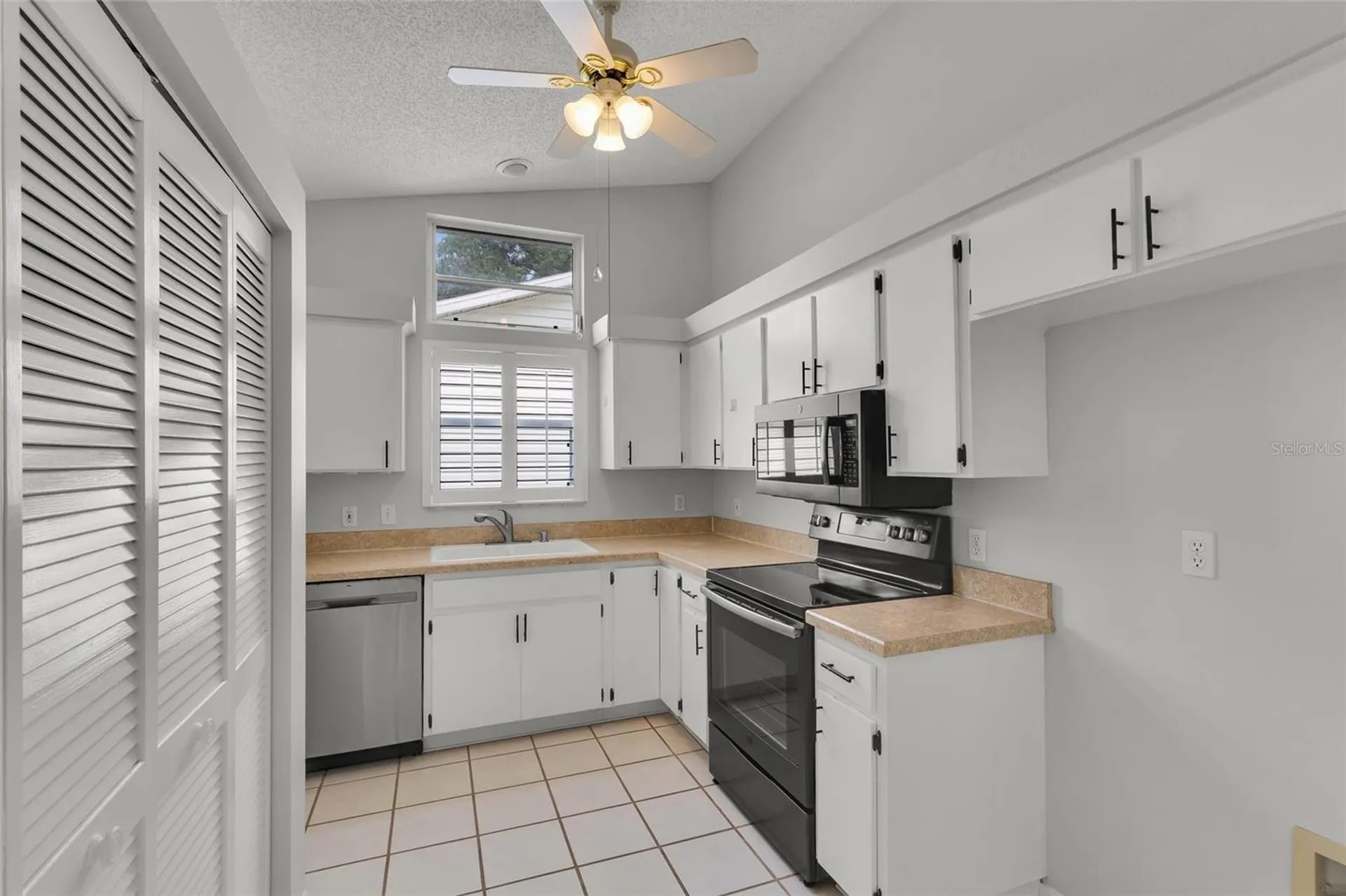701 Glen Oaks Drive Leesburg FL 34748