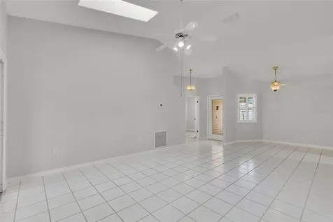 701 Glen Oaks Drive Leesburg FL 34748