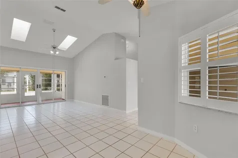 701 Glen Oaks Drive Leesburg FL 34748