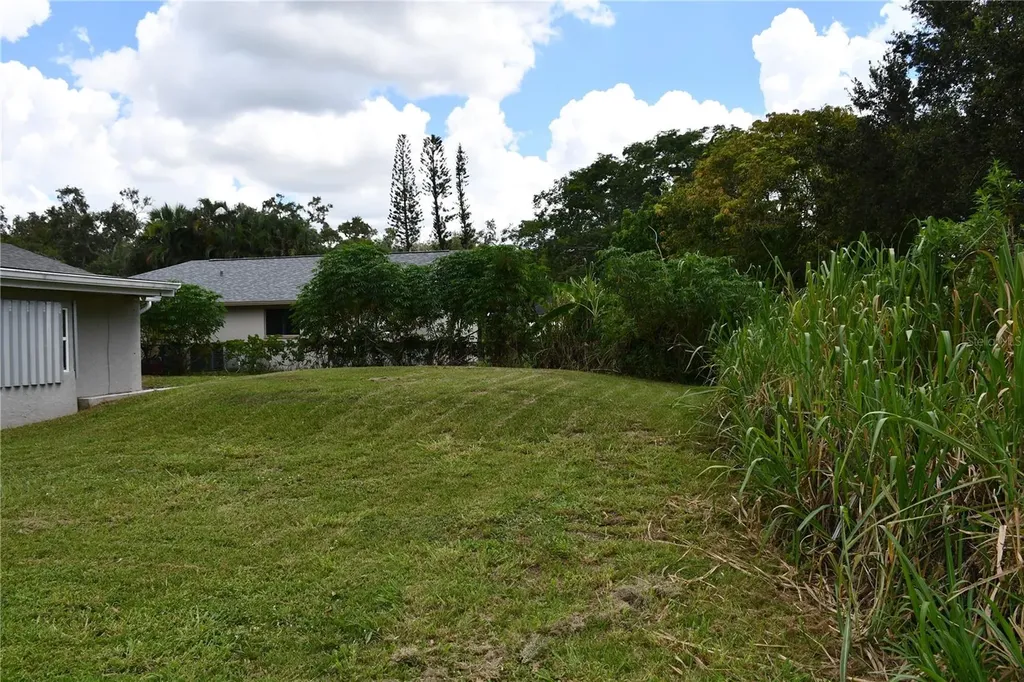 1591 Sunkist Way Fort Myers FL 33905