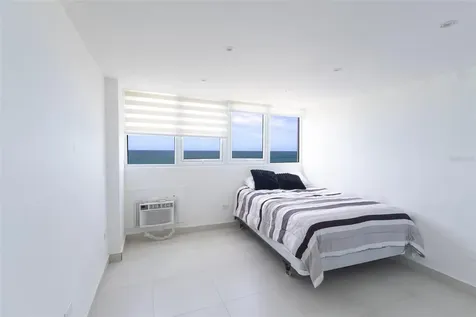 Ph 807b Playa Dorada Carolina PR 00979