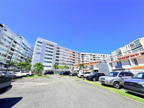 Ph 807b Playa Dorada Carolina PR 00979
