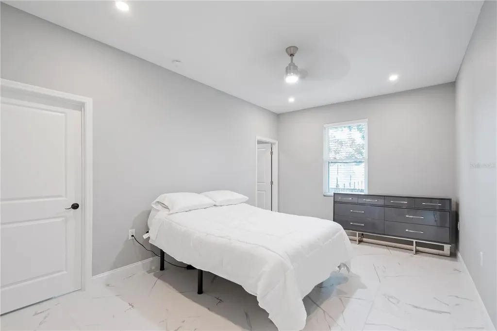 3225 Laurel Avenue Clearwater FL 33762